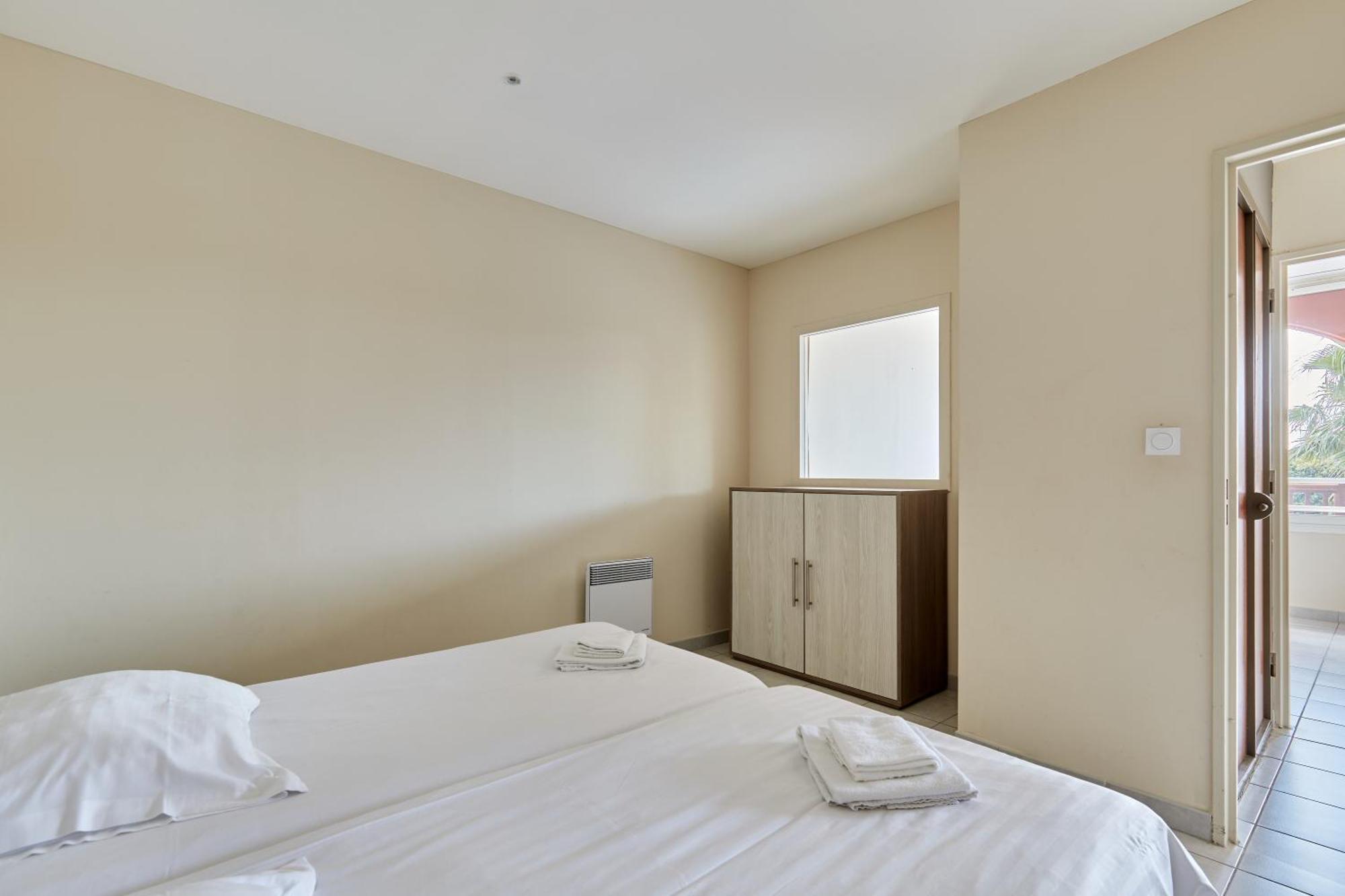 Residence Odalys Du Golfe Agde Bagian luar foto