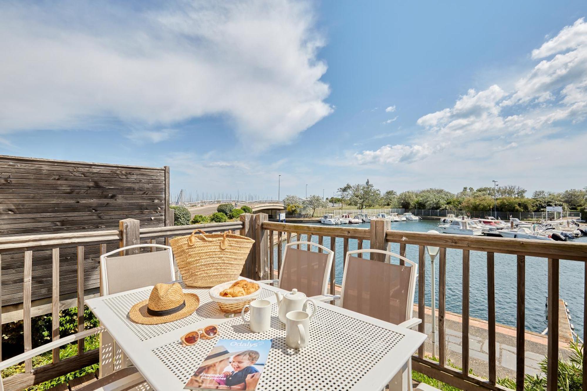 Residence Odalys Du Golfe Agde Bagian luar foto