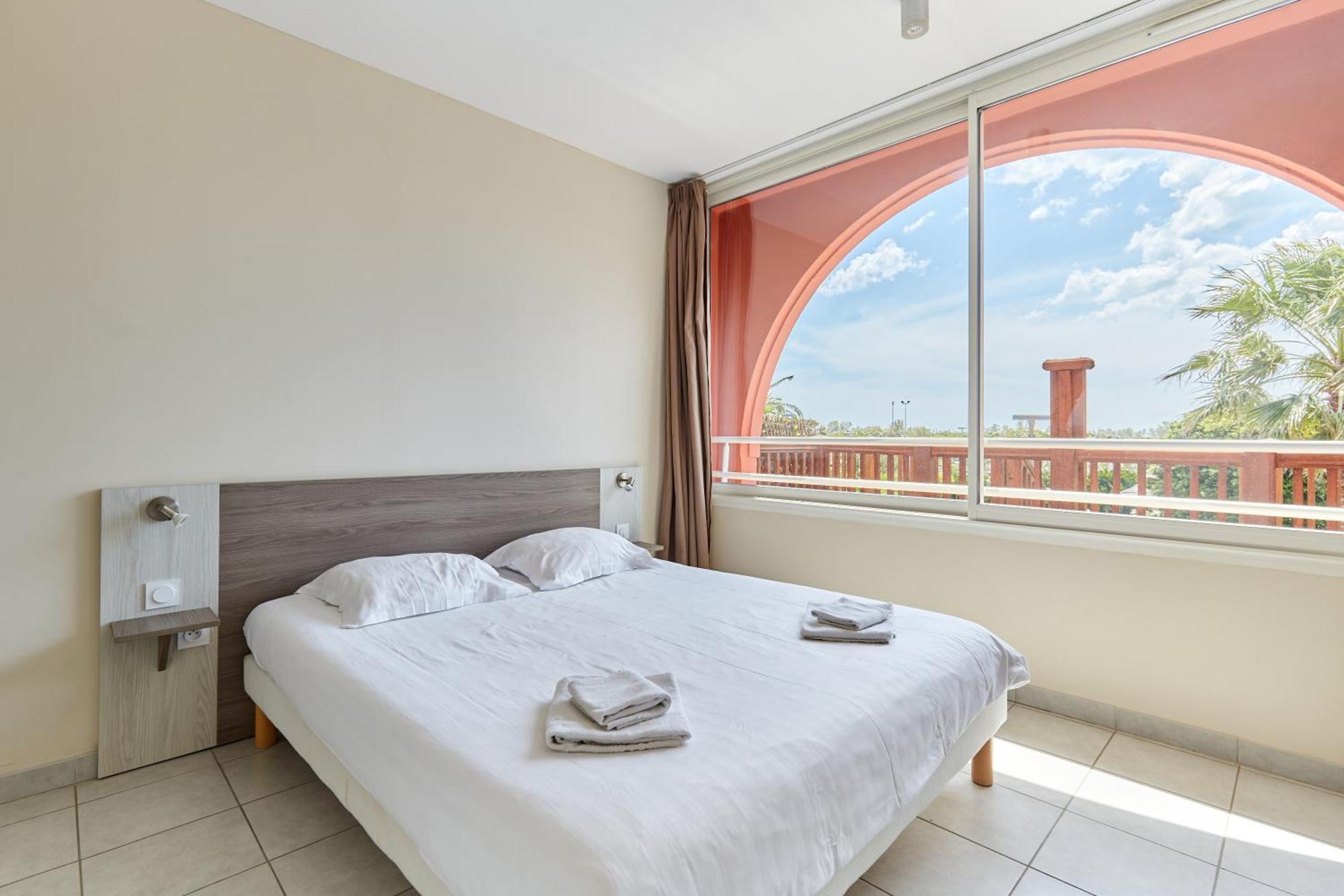 Residence Odalys Du Golfe Agde Bagian luar foto