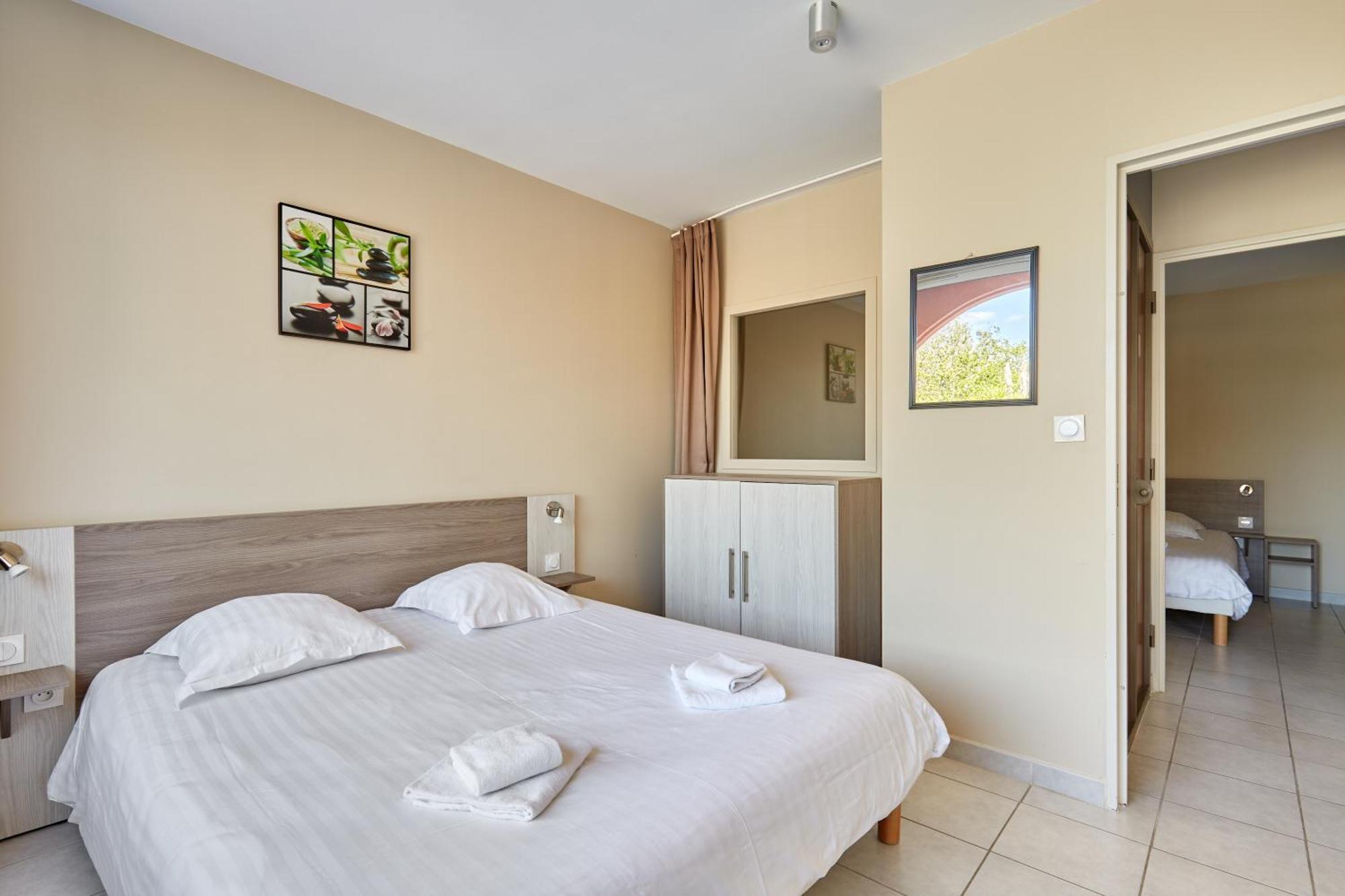 Residence Odalys Du Golfe Agde Bagian luar foto