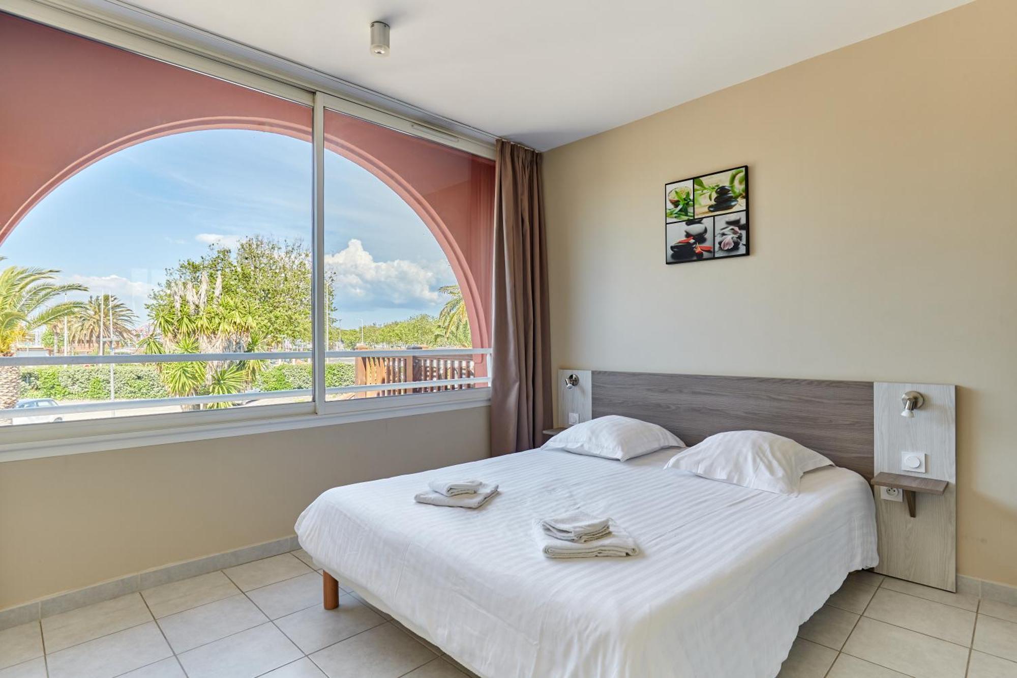 Residence Odalys Du Golfe Agde Bagian luar foto