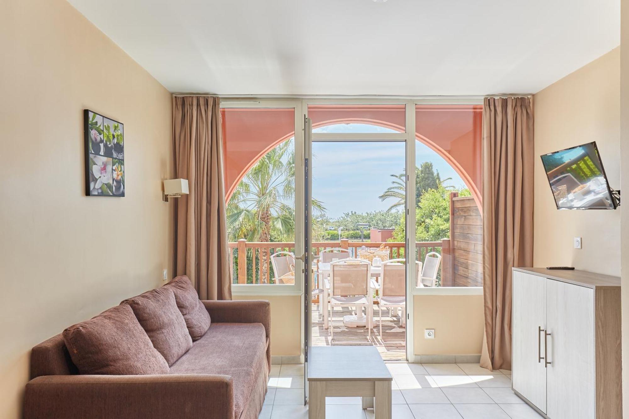 Residence Odalys Du Golfe Agde Bagian luar foto