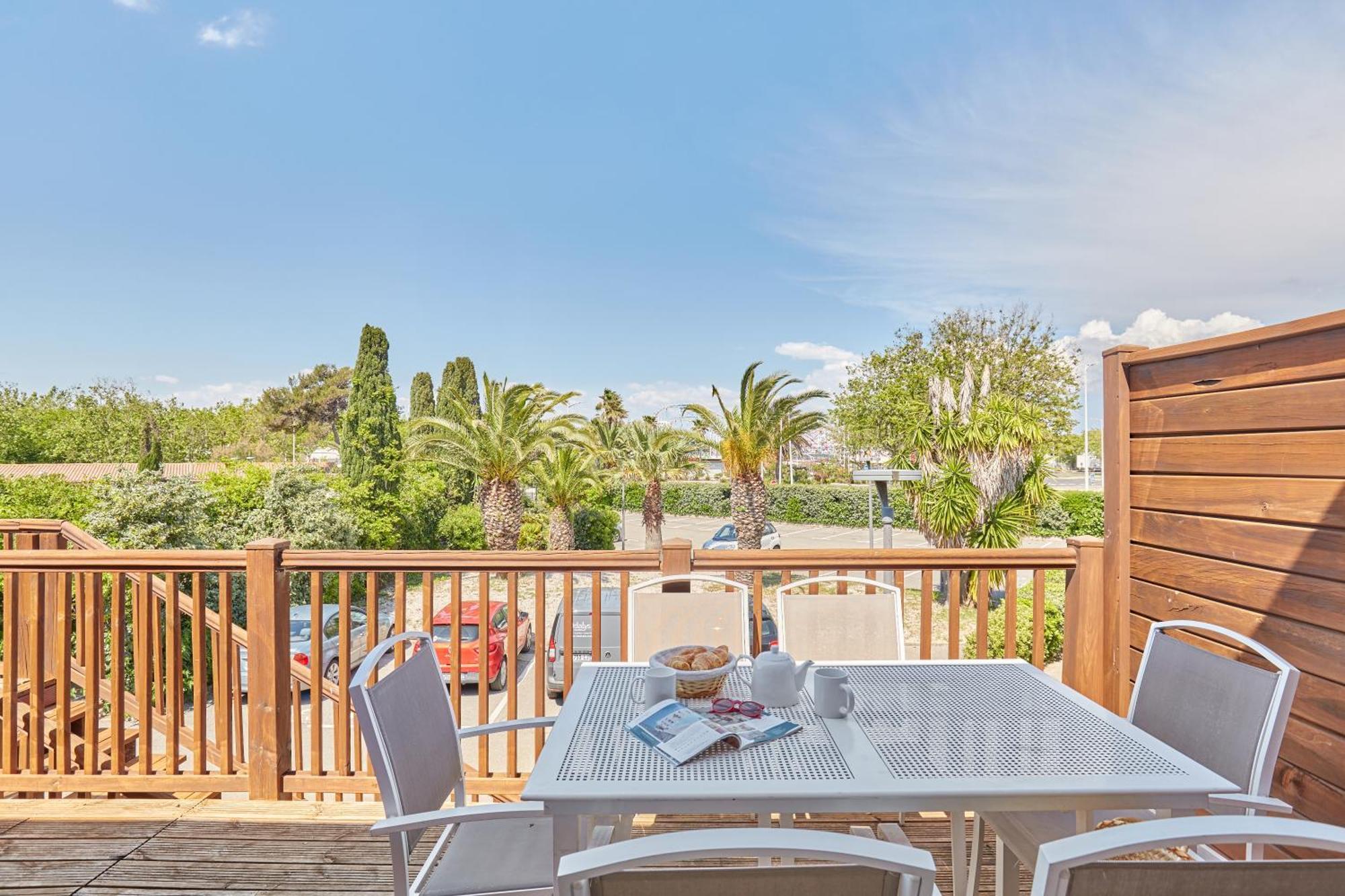 Residence Odalys Du Golfe Agde Bagian luar foto