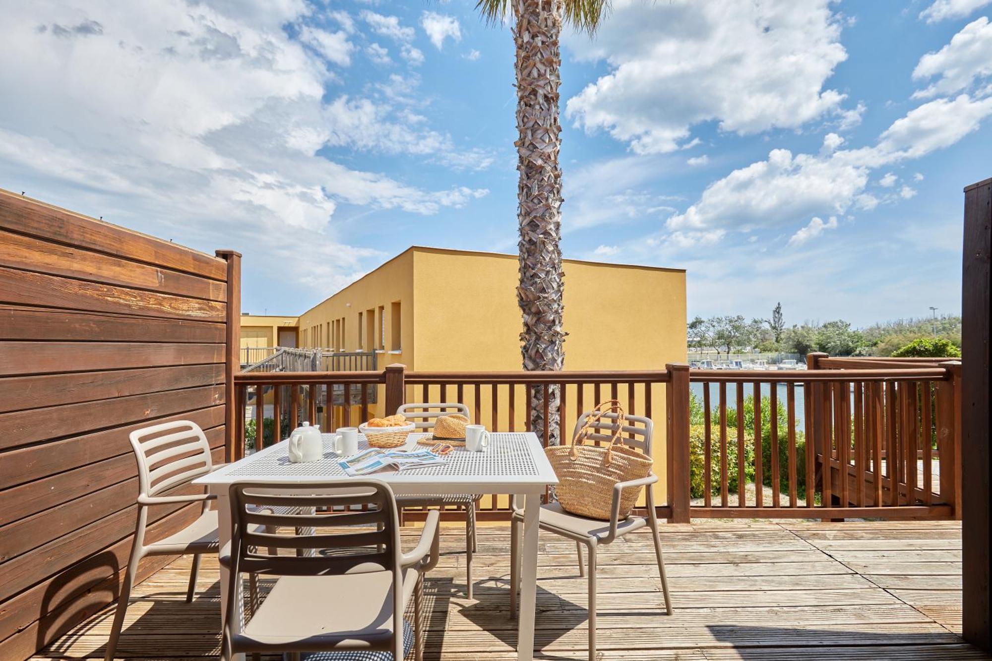 Residence Odalys Du Golfe Agde Bagian luar foto