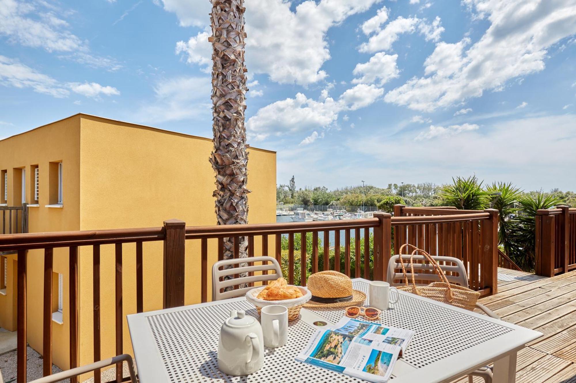 Residence Odalys Du Golfe Agde Bagian luar foto