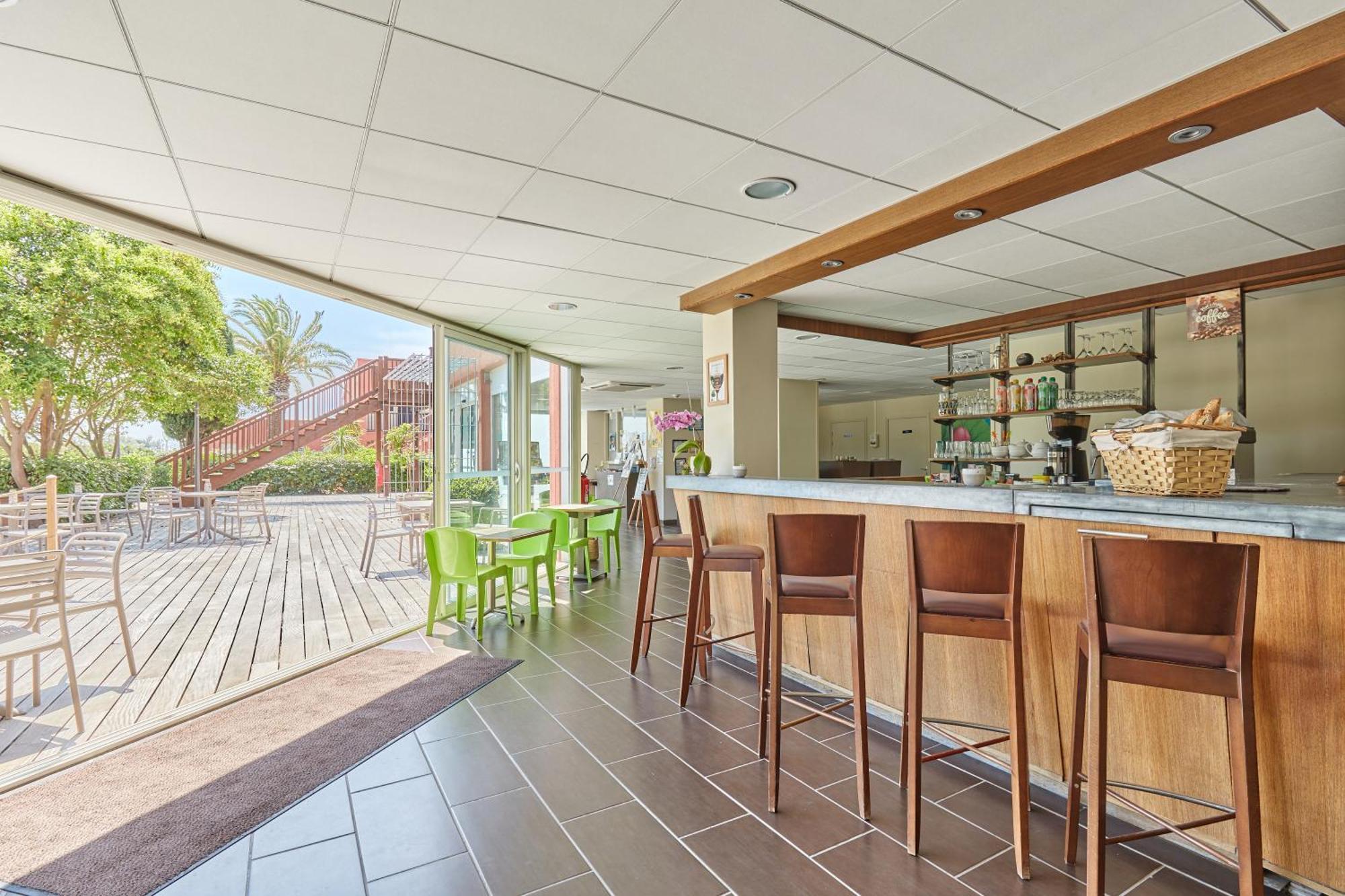 Residence Odalys Du Golfe Agde Bagian luar foto