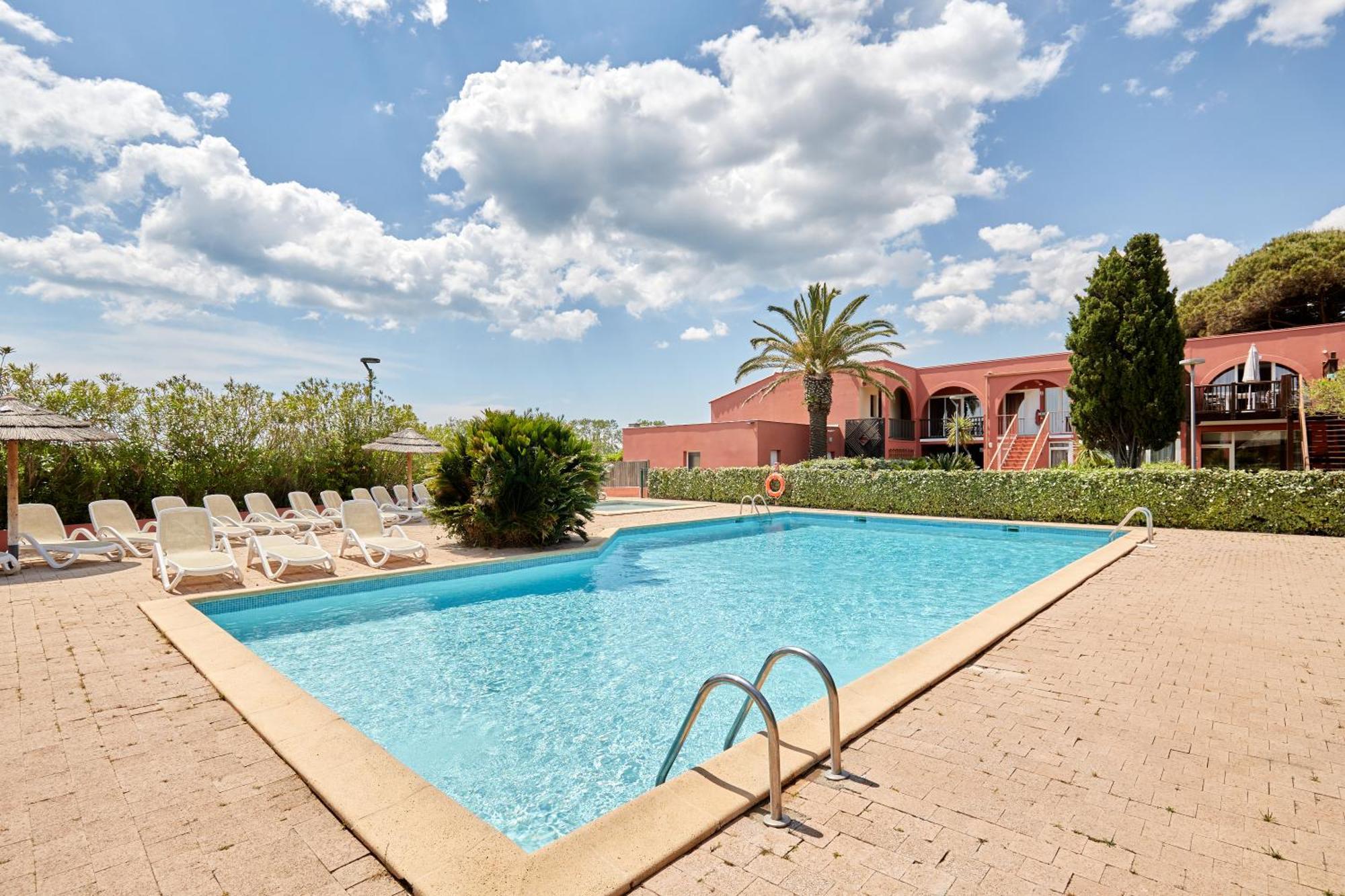 Residence Odalys Du Golfe Agde Bagian luar foto